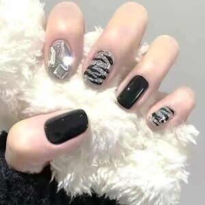 Nails Black Zebra Stripes 24 Fake Press On Glossy Silver Glitter Glam Trendy Fun